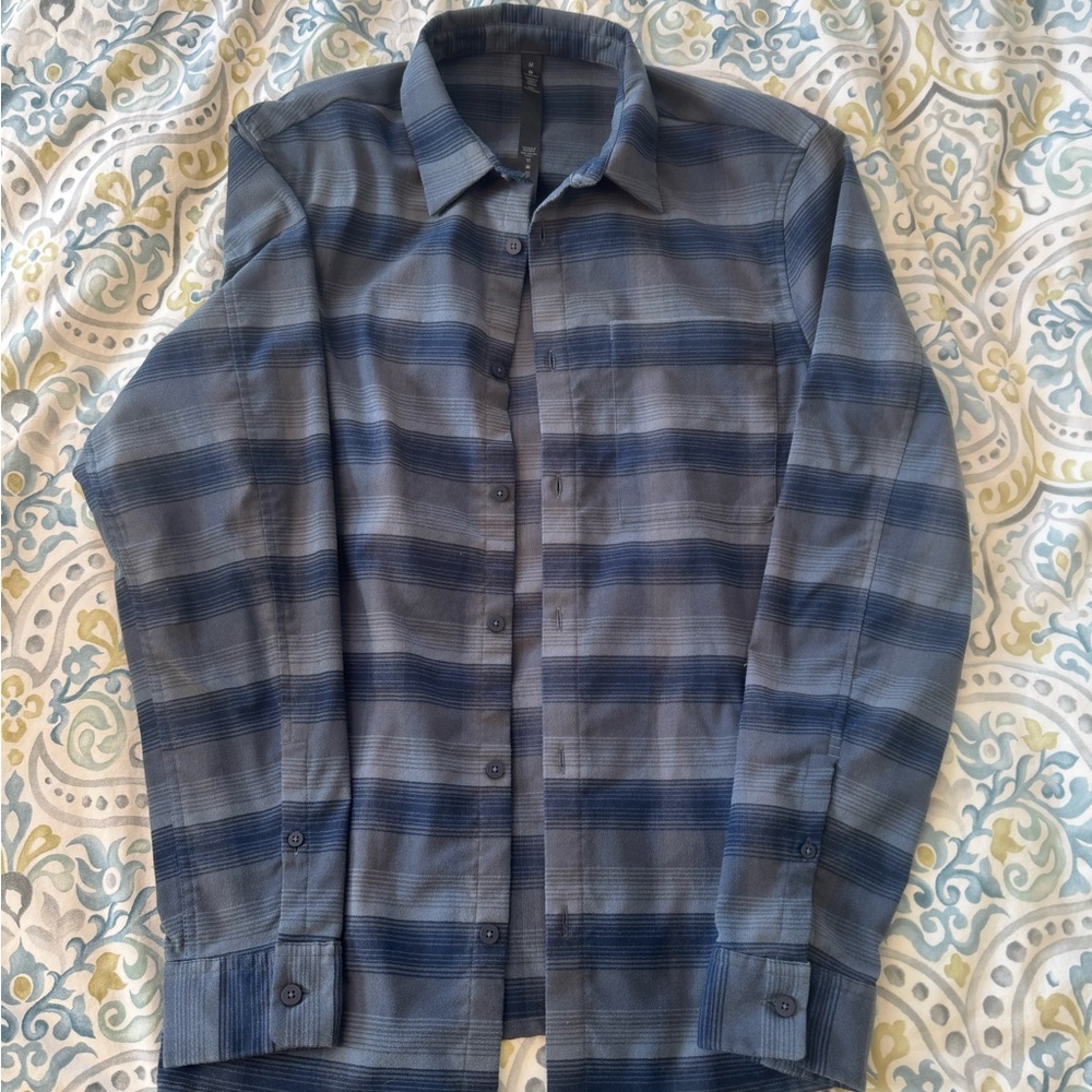 lululemon athletica Blue Striped Casual Button Down Shirt